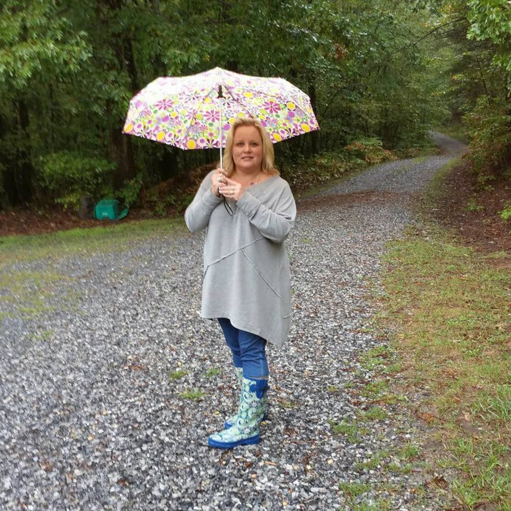 Meet your Posher, Sandy